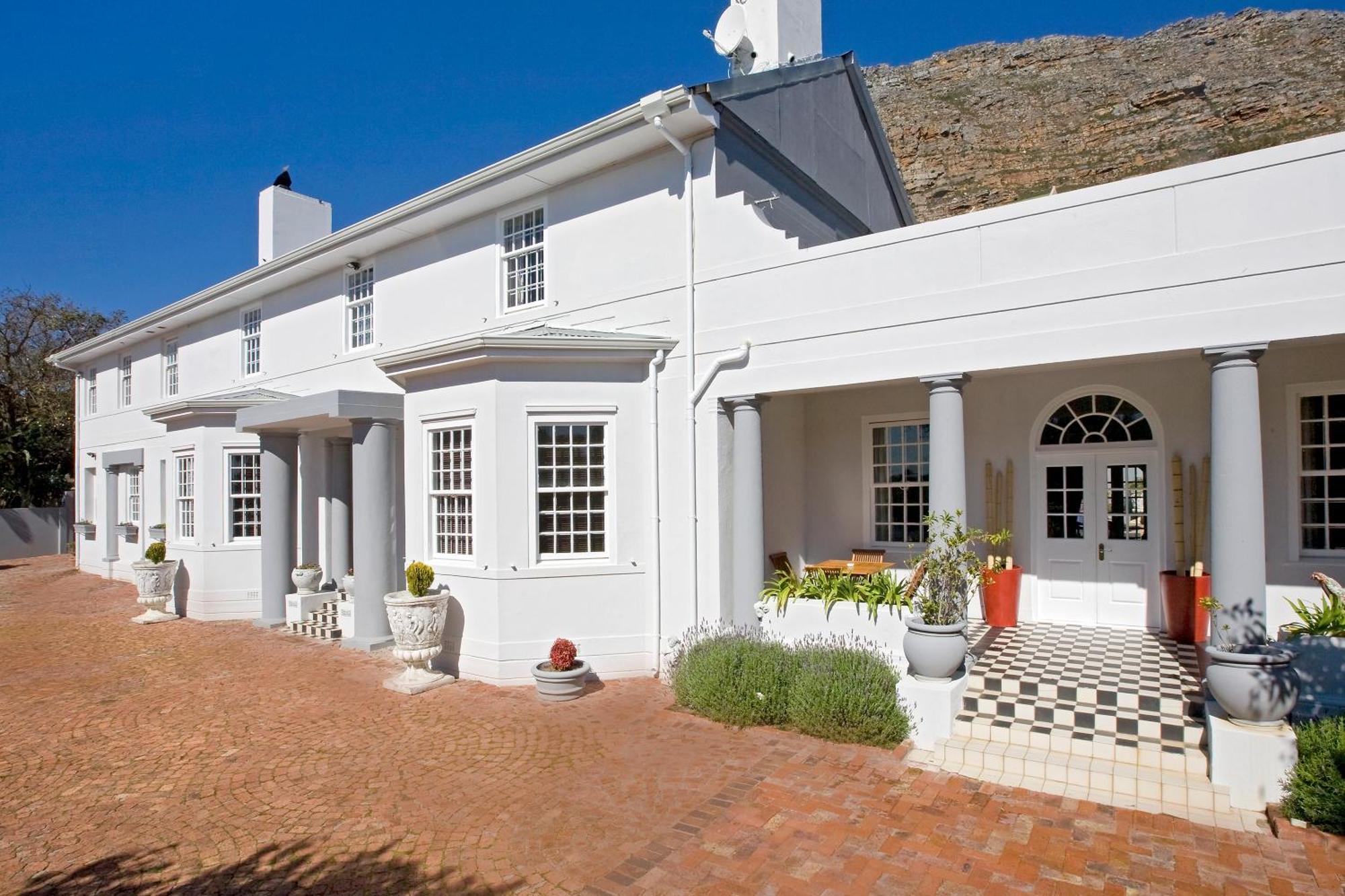 Capeblue Manor House Hotel Muizenberg Exterior photo